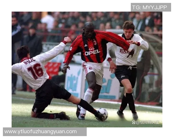 回忆与传奇:聚焦老足球球星的巅峰岁月与精彩瞬间 回忆与传奇:聚焦老足球球星的巅峰岁月与精彩瞬间